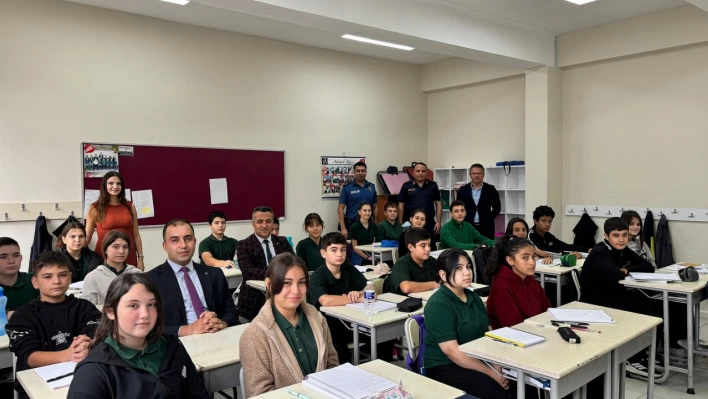 Kaymakam Kadiroğlu'ndan Öğrencilere Başarı Dileği