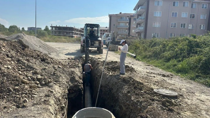 Kemerköprü'de yeni yağmur suyu hattı çalışması
