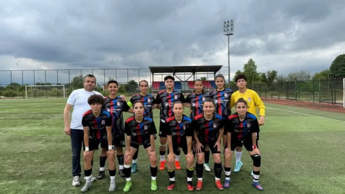 Kemerspor Çeyrek Finalde Coştu