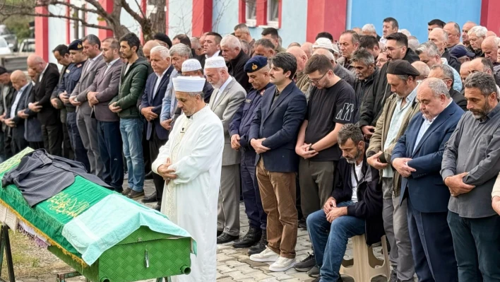 Küçükkızılkum Köyü Muhtarı Recep Denizer Son Yolculuğuna Uğurlandı