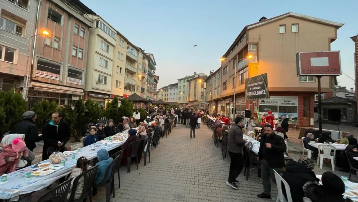 Kumluca iftarda buluştu