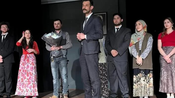 'Macbeth Abla' tiyatro severlerin büyük beğenisini aldı