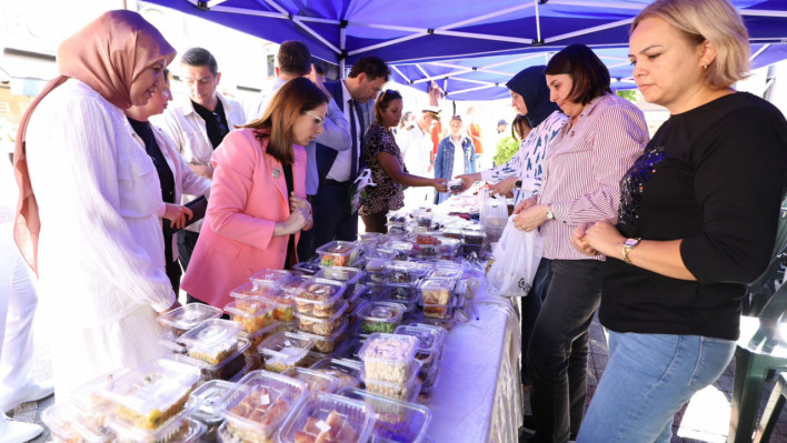 Polis Eşleri Derneği'nden Eğitime Destek Kermesi