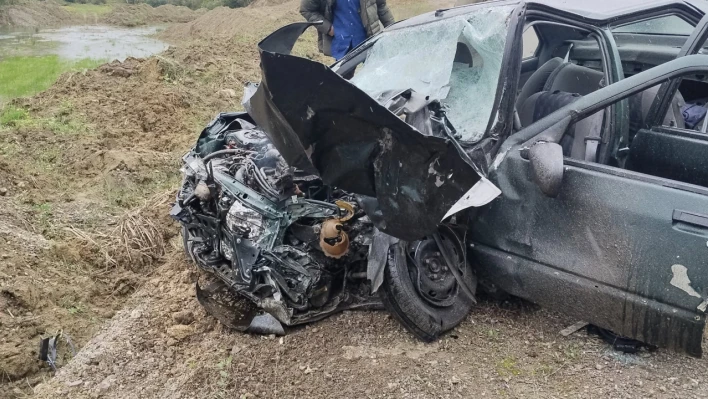Potbaşı Mevkiinde Feci Kaza: 2 Ölü 1 Yaralı