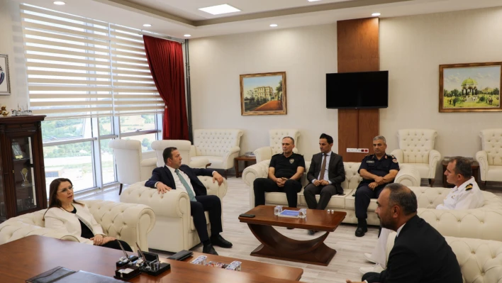 Rektör Akkaya taziyeleri kabul etti