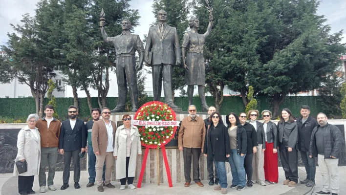 'Sağlık Uzakta Değil, Eczacınla Yanında'