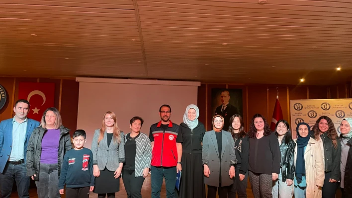 Sağlık ve Veteriner Alanında Zoonotik Hastalıkların Önemi Anlatıldı