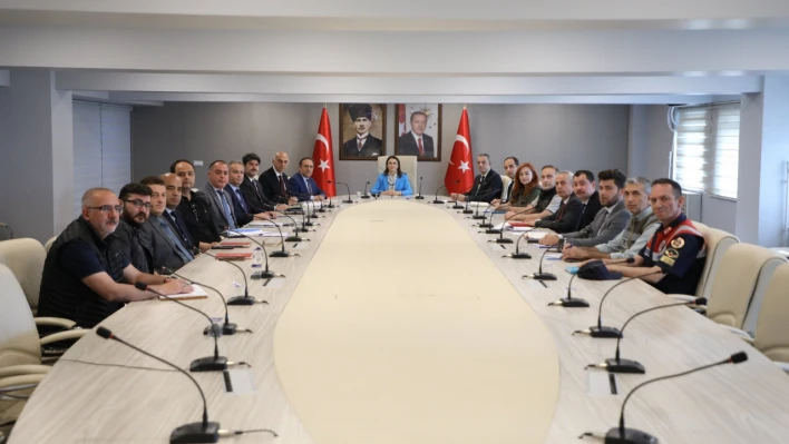 Sokak hayvanları için yapılan çalışmalar görüşüldü