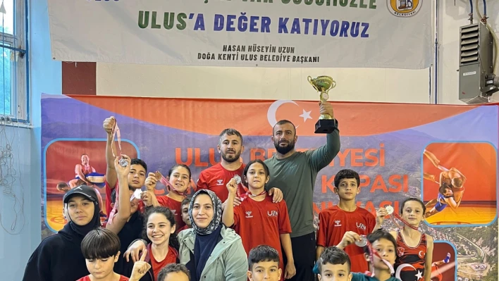 Ulus'ta Madalyalar Sahiplerini Buldu