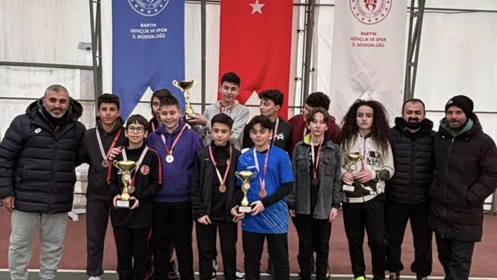 Yıldız Erkek Tenis Mahalli Müsabakaları tamamlandı