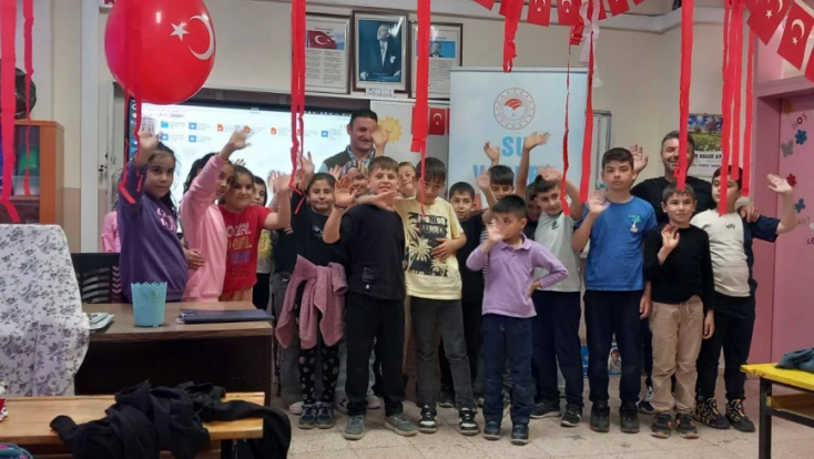 Akçalı İlkokulu öğrencilerine suyun önemi anlatıldı