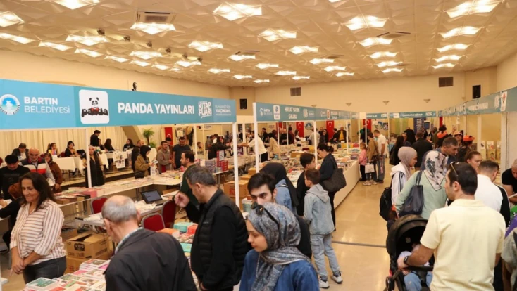 Bartın Kitap Fuarı’nda Edebiyat Dolu Bir Cuma