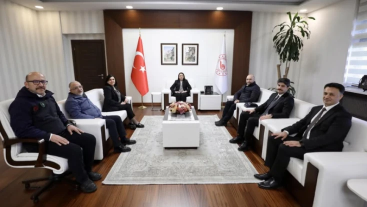 Esenyurt Yöresel Ürünler Pazarı İçin Yer Teslimi Yapıldı