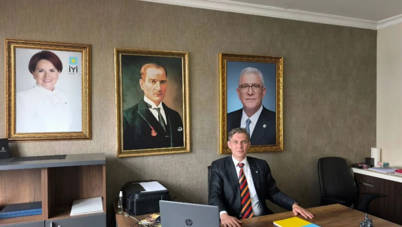  'Atatürk'ün Işığında Yarınlara Güvenle Bakacağız'