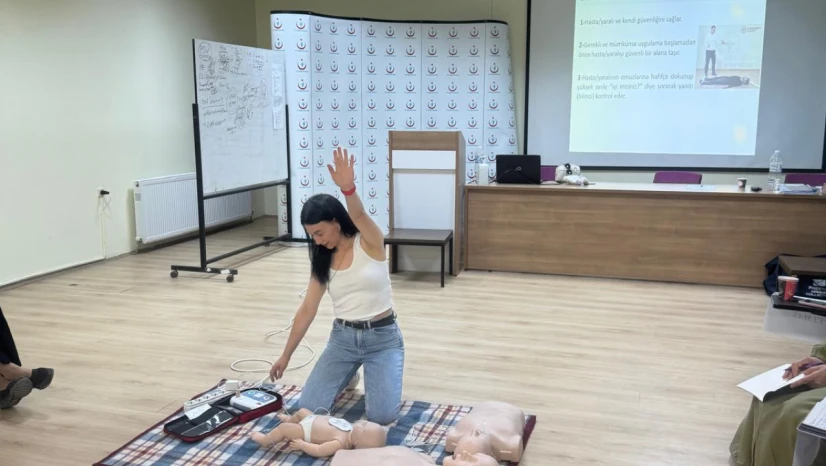 Ev hanımlarına ücretsiz ve sertifikalı İlk Yardım Eğitimi