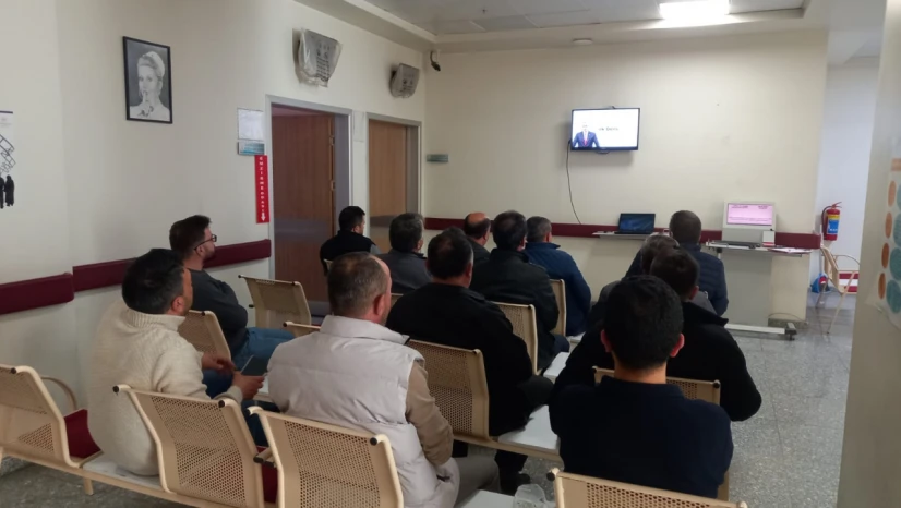 İlk dersi Sağlık Bakanı Prof. Dr. Kemal Memişoğlu verdi