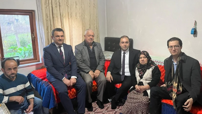 Kadiroğlu, Kumluca'daki Aileleri Evlerinde Ziyaret Etti