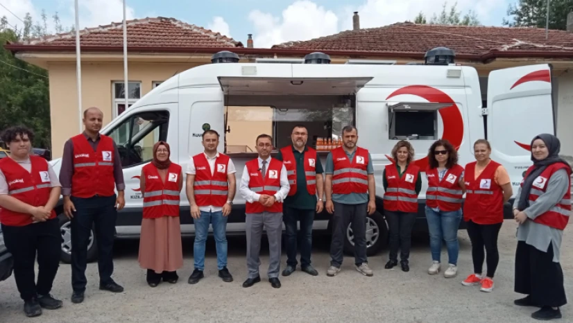 Kızılay'dan Bartın'a ikram aracı