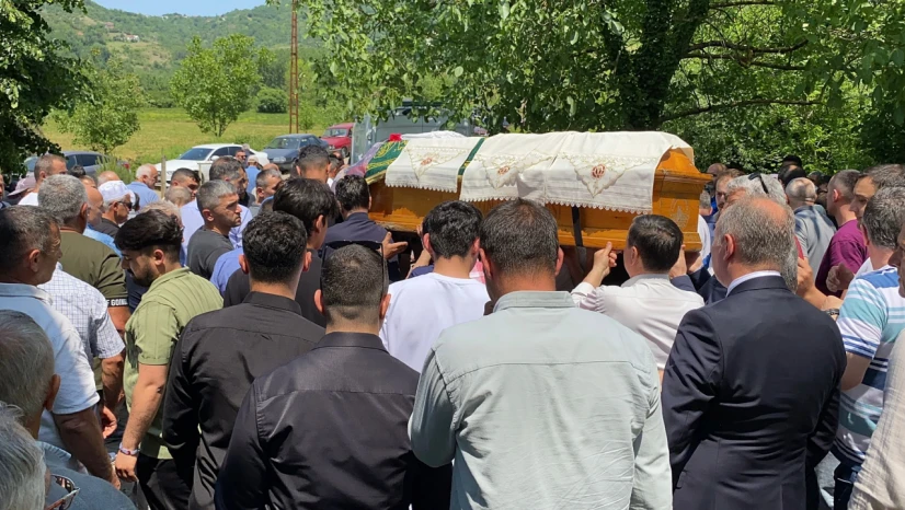 Muhtar Soner Bakırtaş'ın annesi son yolculuğuna uğurlandı