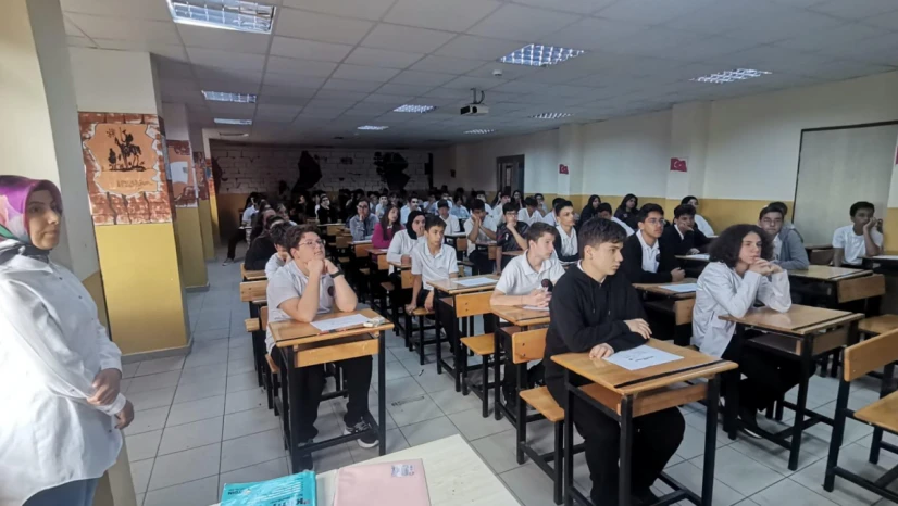 Öğrencilere 'Bilinçli Tüketici' Eğitimi