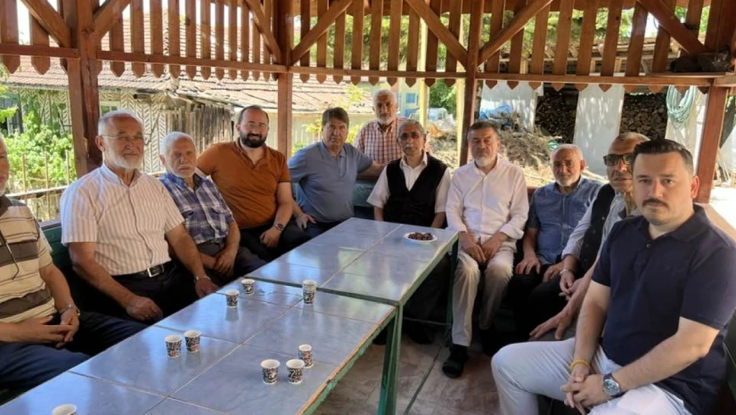 Sabri Avcı Hacıların bayram coşkusunu paylaştı