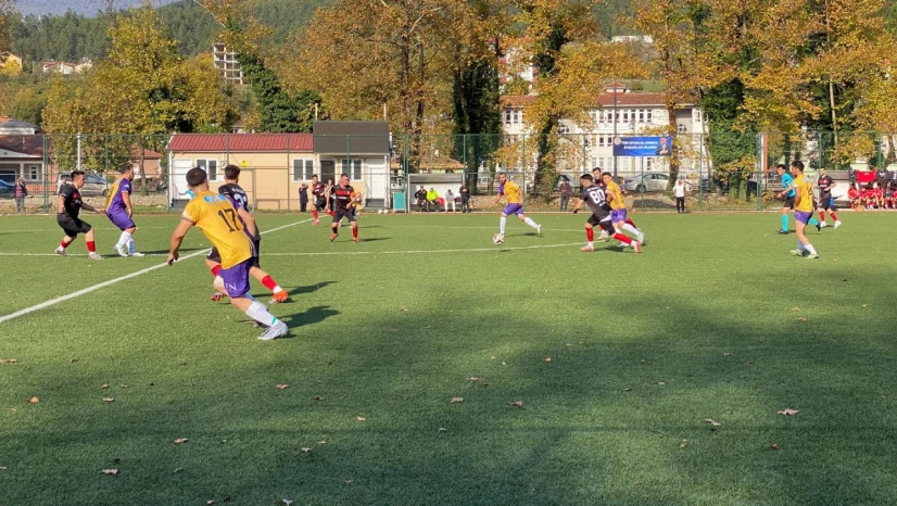 Ulus'ta dostluk kazandı