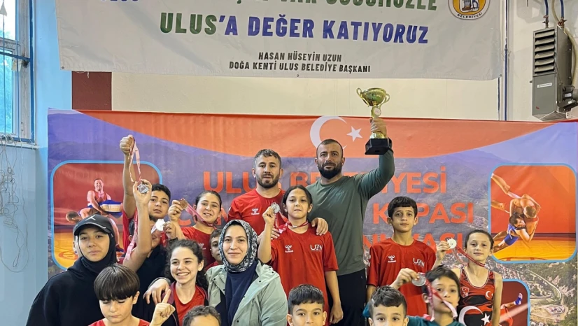 Ulus'ta Madalyalar Sahiplerini Buldu