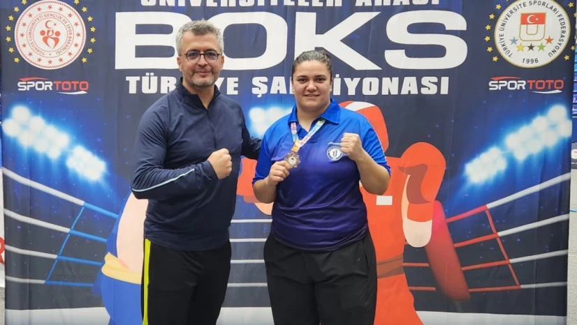 Üniversiteler Arası Boksta Bartın Üniversitesi'nden Büyük Başarı