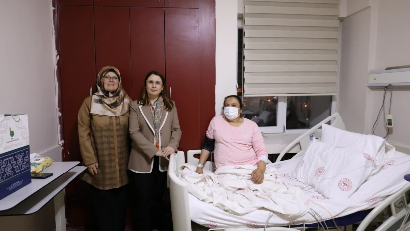 Vali Arslan'dan Muhtar Ülviye Kaya'ya Geçmiş Olsun Ziyareti