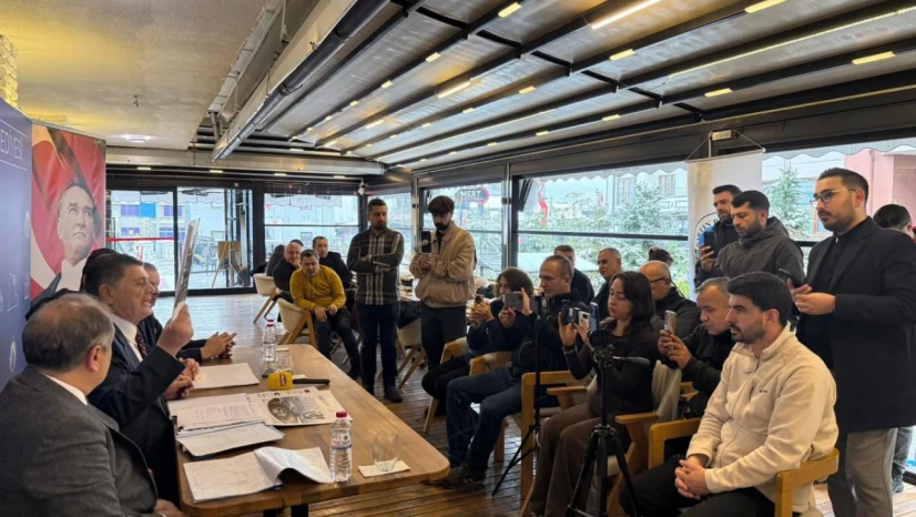 Yalçınkaya Gazetecilerle Buluştu