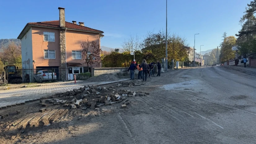 Zübeyde Hanım Caddesi Yenileniyor