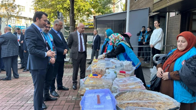 Amasra'da Gazze İçin Hayır Kermesi Düzenlendi