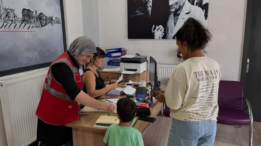 Bartın Belediyesi'nden öğrencilere kırtasiye desteği