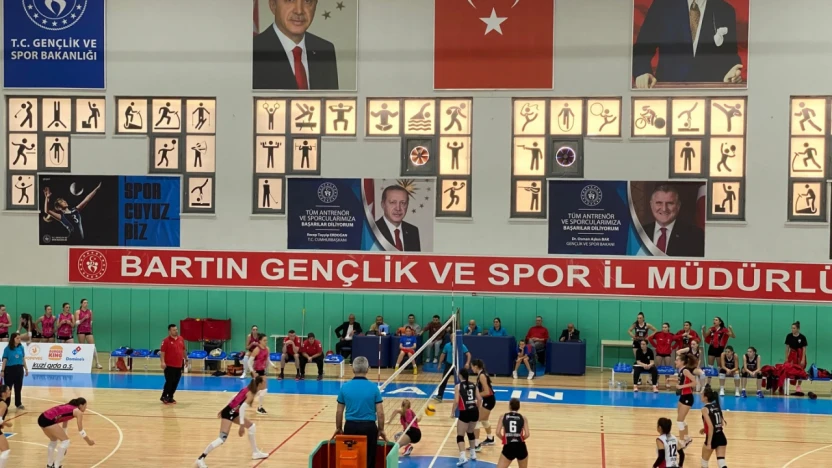 Bartın Volley Academy'den 10'da 10 Sırada Yahya Kaptan Maçı