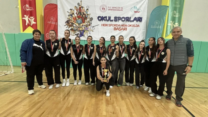 Genç Kızlar Voleybol Heyecanı Sona Erdi