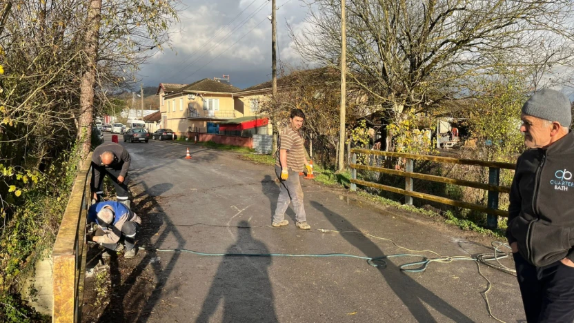 Köy Yolları ve Köprüler Güvenli Hale Getiriliyor