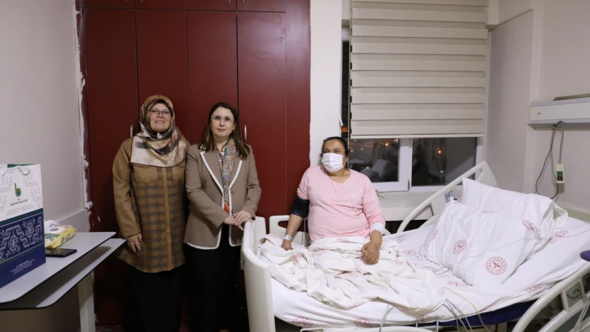 Vali Arslan'dan Muhtar Ülviye Kaya'ya Geçmiş Olsun Ziyareti