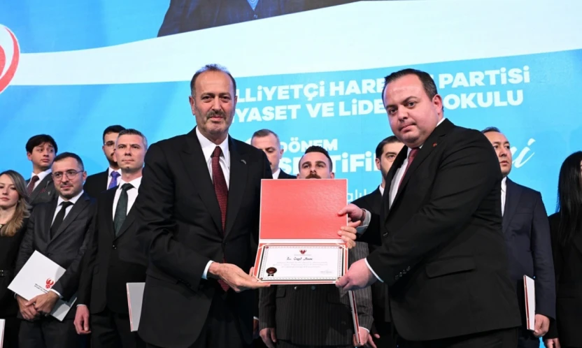 Bartınlı İsim MHP'nin Liderlik Okulu'nu Başarıyla Tamamladı