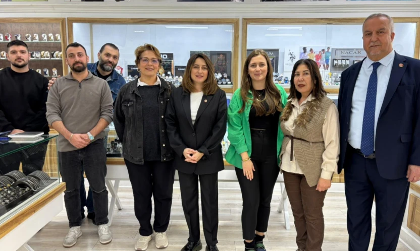 'Bütçe açığını, vatandaşın cebinden kapatıyorlar'