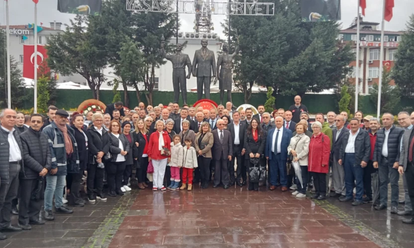 CHP'den Alternatif Cumhuriyet Töreni