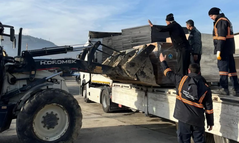 Deprem Bölgesine Bartın Eli