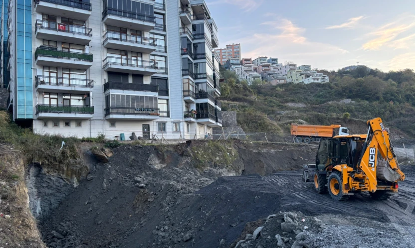 Kaleşah Mahallesi'ndeki İnşaat Alanında Çökme