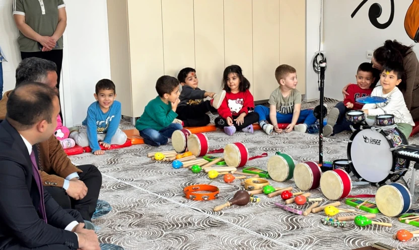 Kaymakam Kadiroğlu Yeni Müzik Sınıfını İnceledi