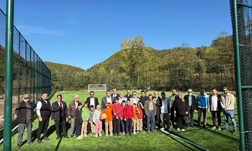 Kurucaşile'de Yeni Futbol Sahası Tamamlandı