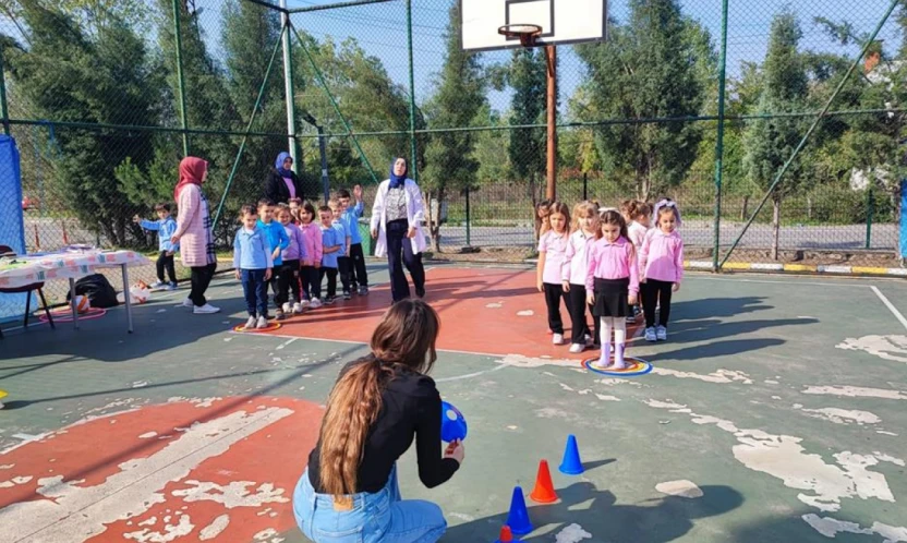 Minikler Sağlıklı Gelecek İçin Eğitiliyor