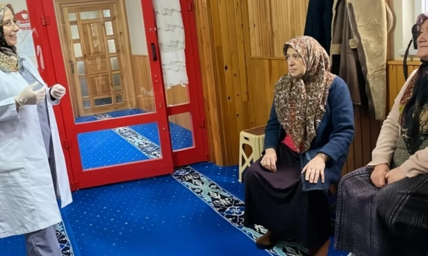 Mobil Ekiplerden Vatandaşa Yerinde Sağlık Hizmeti