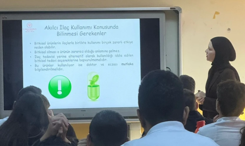 Sağlık Müdürlüğü'nden Akılcı İlaç Kullanımı Eğitimi