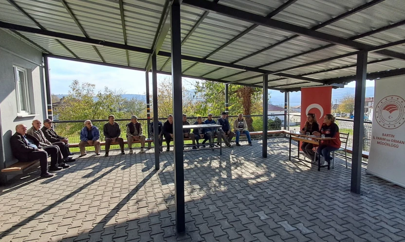 Tarım Müdürlüğü Kocareis'te Üreticilerle Buluştu