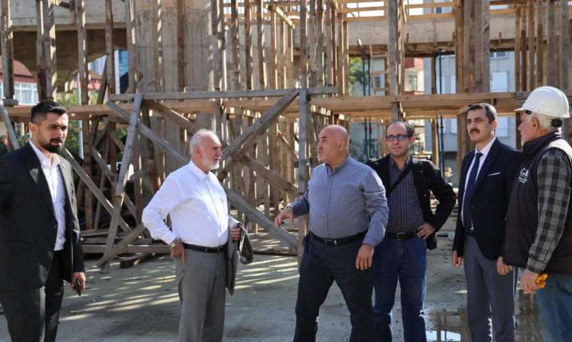TDV Heyeti Camii İnşaatını İnceledi