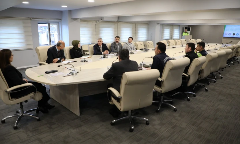 Trafik Levhaları Yeniden Düzenleniyor